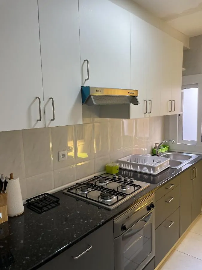 로지즈 Apartamento A 200 M De La Playa 아파트 0*,